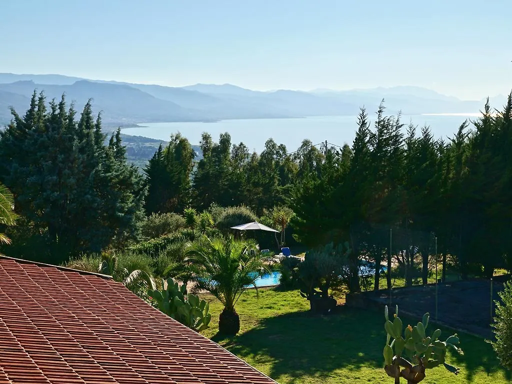 Villa Tullio Capo dʼOrlando